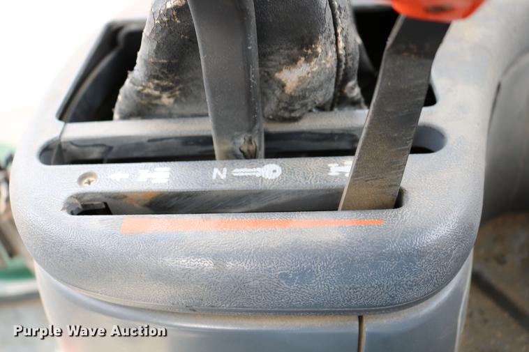 image for item DD8667 2001 New Holland TS100 tractor