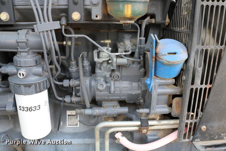 image for item DD8667 2001 New Holland TS100 tractor