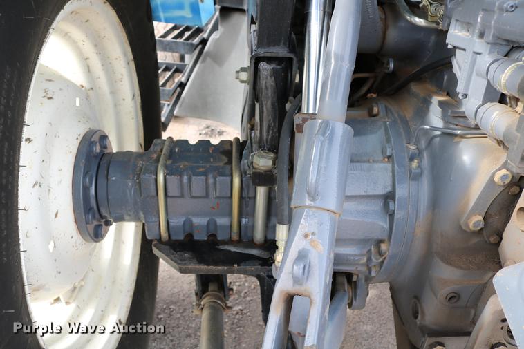 image for item DD8667 2001 New Holland TS100 tractor