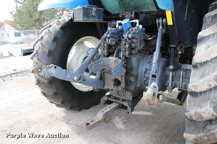 image for item DD8667 2001 New Holland TS100 tractor