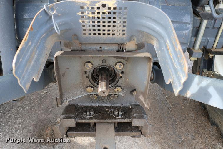 image for item DD8667 2001 New Holland TS100 tractor