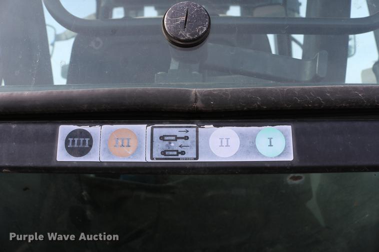 image for item DD8667 2001 New Holland TS100 tractor