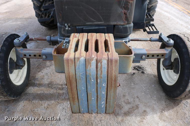 image for item DD8667 2001 New Holland TS100 tractor