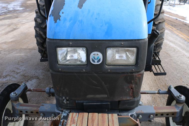image for item DD8667 2001 New Holland TS100 tractor