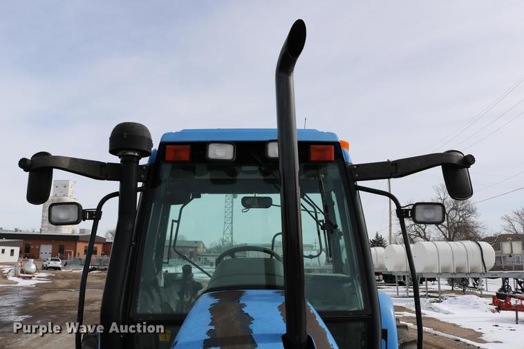 image for item DD8667 2001 New Holland TS100 tractor
