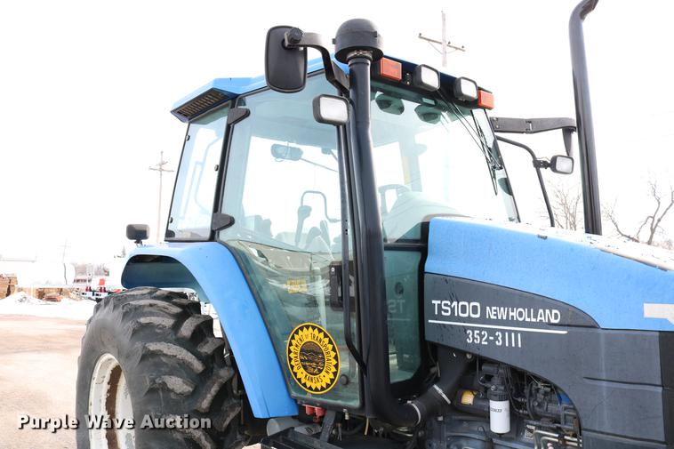 image for item DD8667 2001 New Holland TS100 tractor