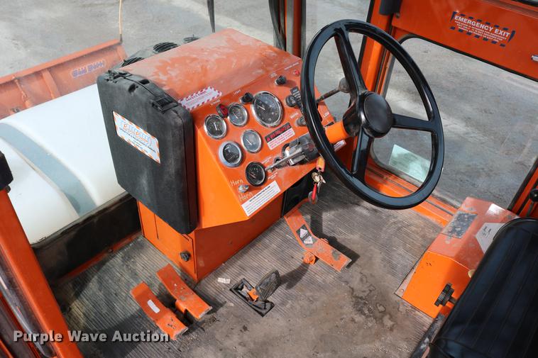 image for item DD8668 2004 Broce RJ350 broom