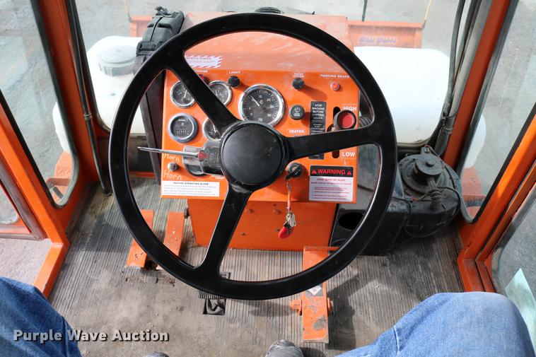 image for item DD8668 2004 Broce RJ350 broom