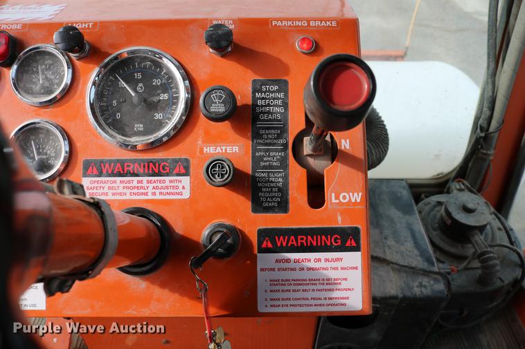 image for item DD8668 2004 Broce RJ350 broom