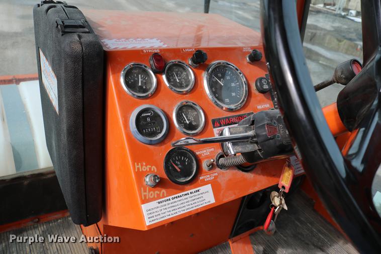 image for item DD8668 2004 Broce RJ350 broom