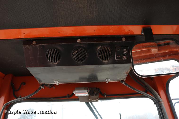 image for item DD8668 2004 Broce RJ350 broom