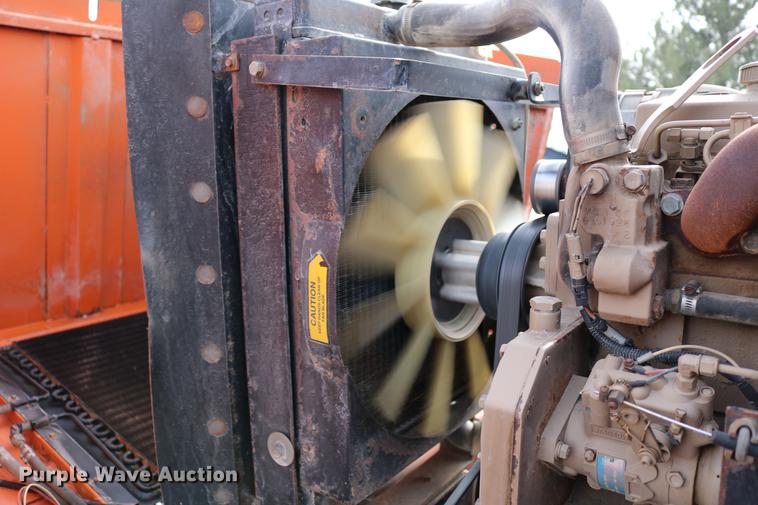 image for item DD8668 2004 Broce RJ350 broom