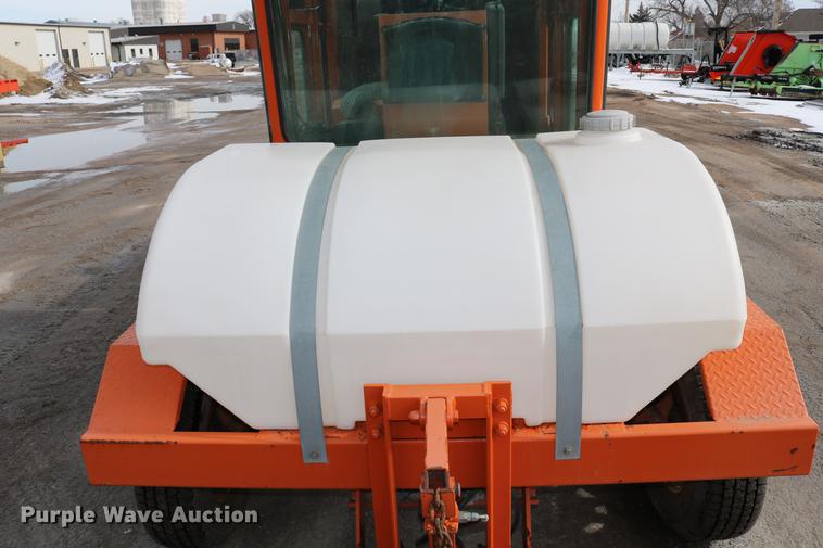 image for item DD8668 2004 Broce RJ350 broom