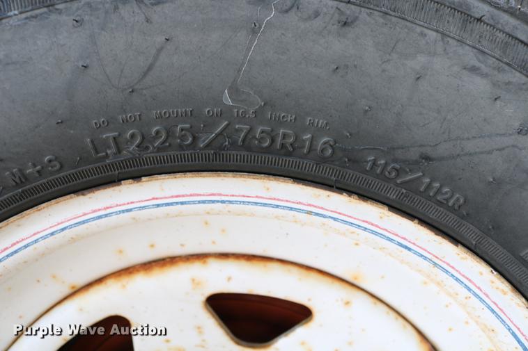 image for item DD8668 2004 Broce RJ350 broom