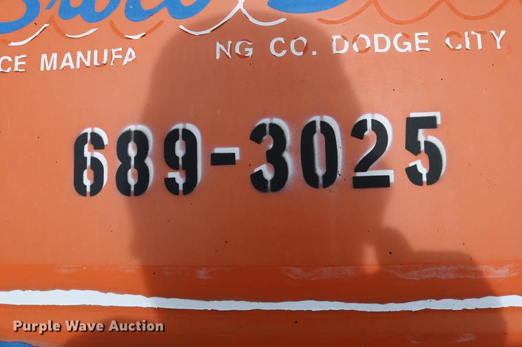 image for item DD8668 2004 Broce RJ350 broom