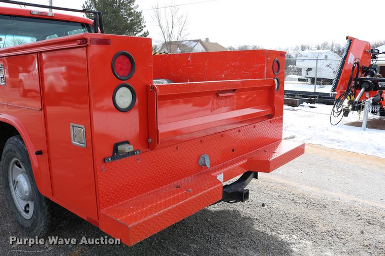 image for item DD8669 2008 Ford F250 Super Duty utility bed pickup truck