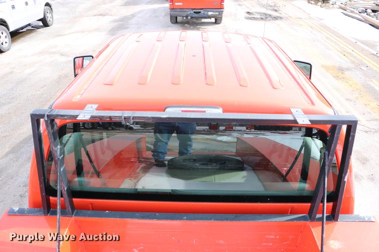 image for item DD8669 2008 Ford F250 Super Duty utility bed pickup truck