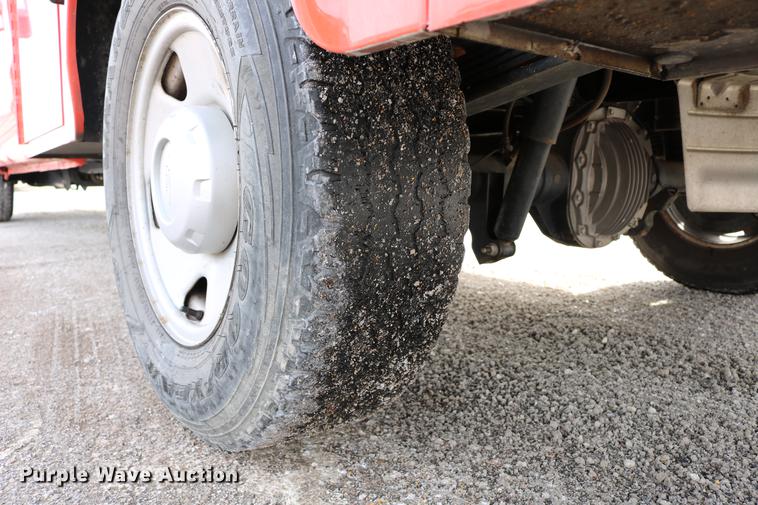 image for item DD8669 2008 Ford F250 Super Duty utility bed pickup truck