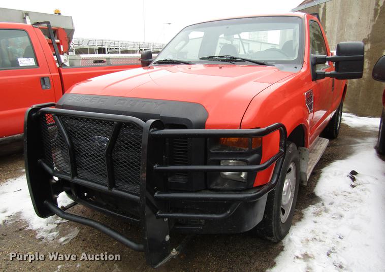 image for item DD8670 2008 Ford F250 Super Duty pickup truck
