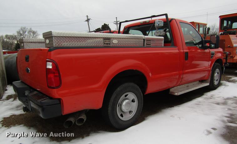 image for item DD8670 2008 Ford F250 Super Duty pickup truck
