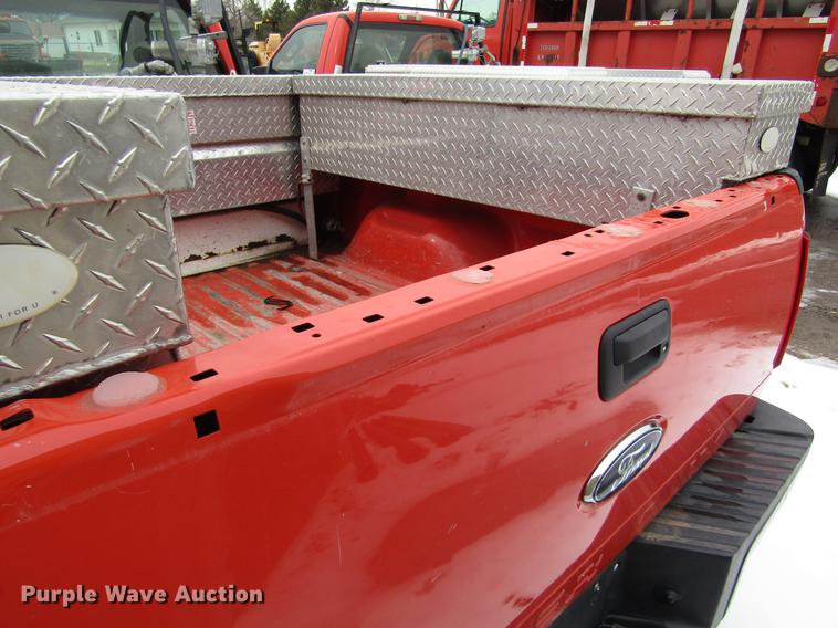 image for item DD8670 2008 Ford F250 Super Duty pickup truck
