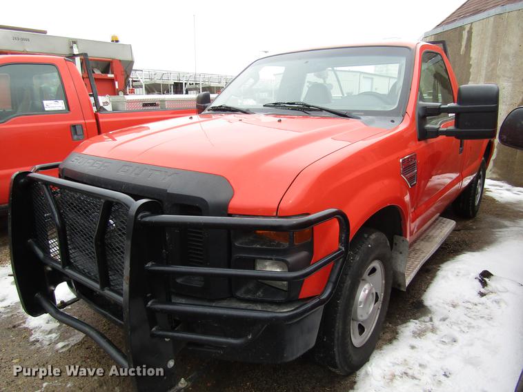 image for item DD8670 2008 Ford F250 Super Duty pickup truck