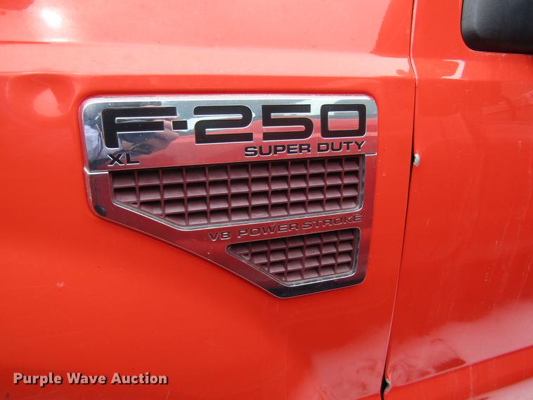 image for item DD8670 2008 Ford F250 Super Duty pickup truck