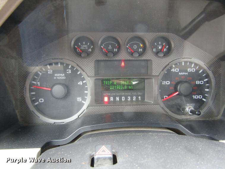 image for item DD8670 2008 Ford F250 Super Duty pickup truck