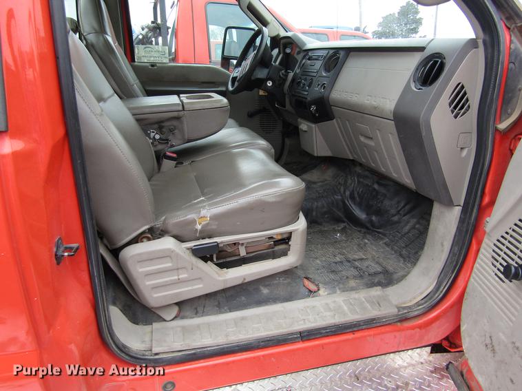 image for item DD8670 2008 Ford F250 Super Duty pickup truck