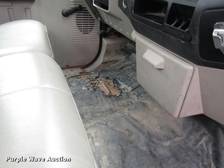 image for item DD8670 2008 Ford F250 Super Duty pickup truck