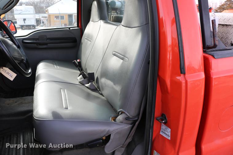 image for item DD8671 2006 Ford F250 Super Duty pickup truck