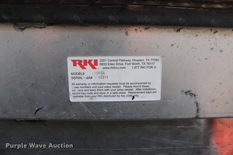 image for item DD8671 2006 Ford F250 Super Duty pickup truck