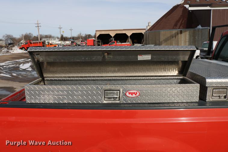 image for item DD8671 2006 Ford F250 Super Duty pickup truck