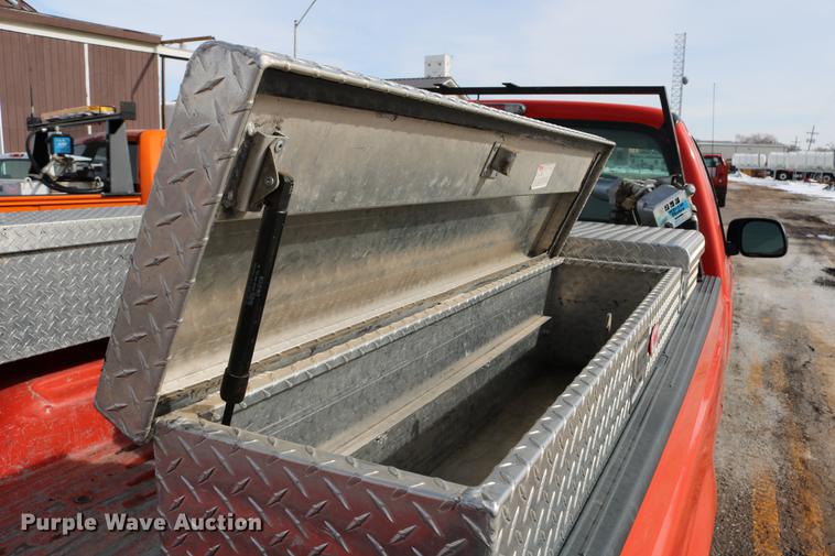 image for item DD8671 2006 Ford F250 Super Duty pickup truck