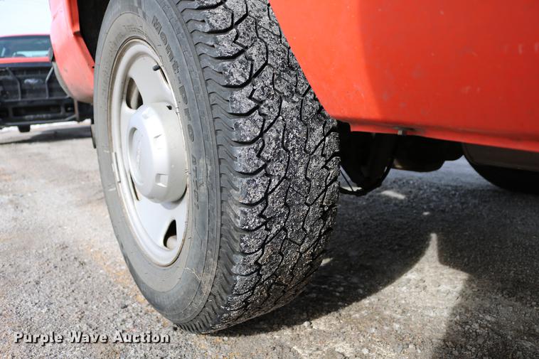 image for item DD8671 2006 Ford F250 Super Duty pickup truck