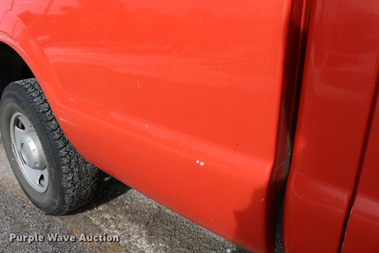 image for item DD8671 2006 Ford F250 Super Duty pickup truck