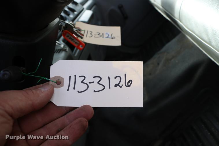 image for item DD8671 2006 Ford F250 Super Duty pickup truck