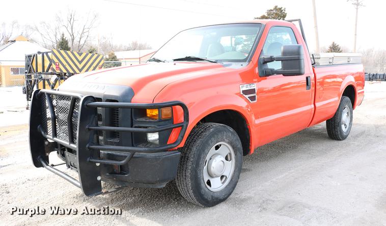 image for item DD8672 2008 Ford F250 Super Duty pickup truck
