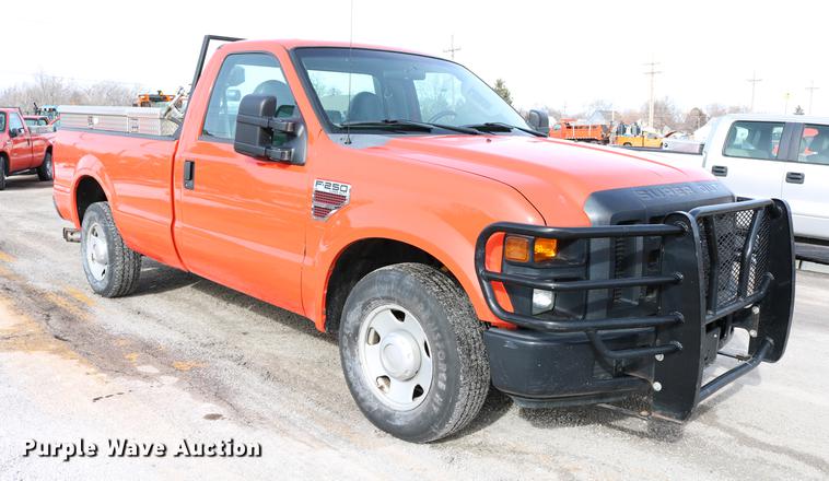 image for item DD8672 2008 Ford F250 Super Duty pickup truck