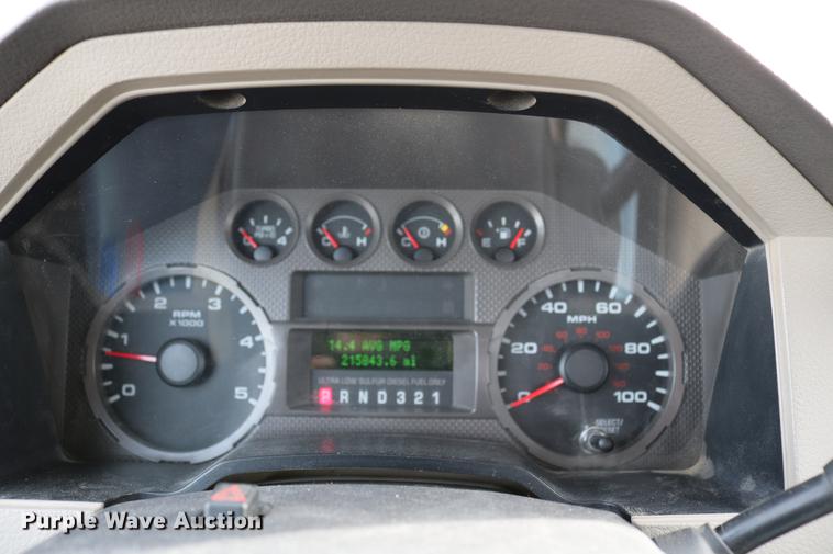 image for item DD8672 2008 Ford F250 Super Duty pickup truck