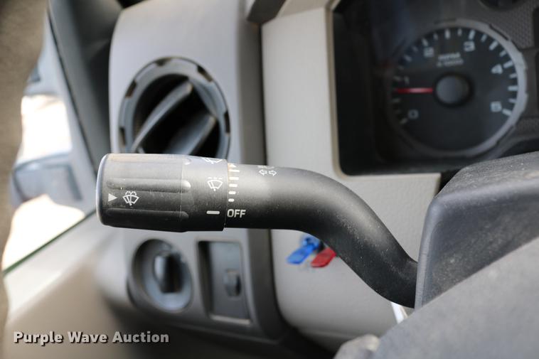 image for item DD8672 2008 Ford F250 Super Duty pickup truck