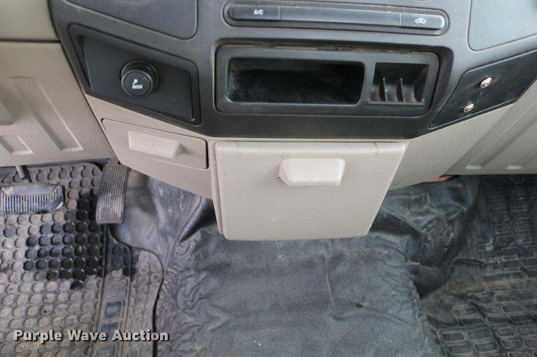 image for item DD8672 2008 Ford F250 Super Duty pickup truck