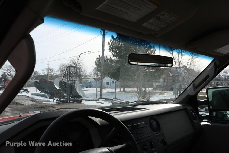 image for item DD8672 2008 Ford F250 Super Duty pickup truck