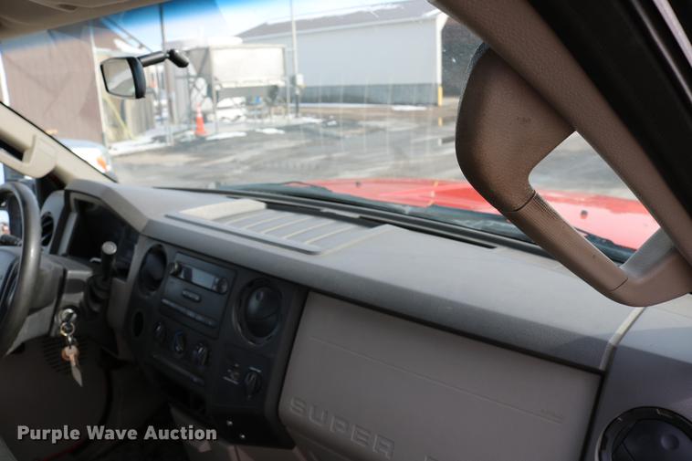 image for item DD8672 2008 Ford F250 Super Duty pickup truck
