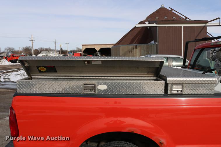 image for item DD8672 2008 Ford F250 Super Duty pickup truck