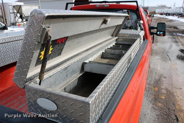 image for item DD8672 2008 Ford F250 Super Duty pickup truck