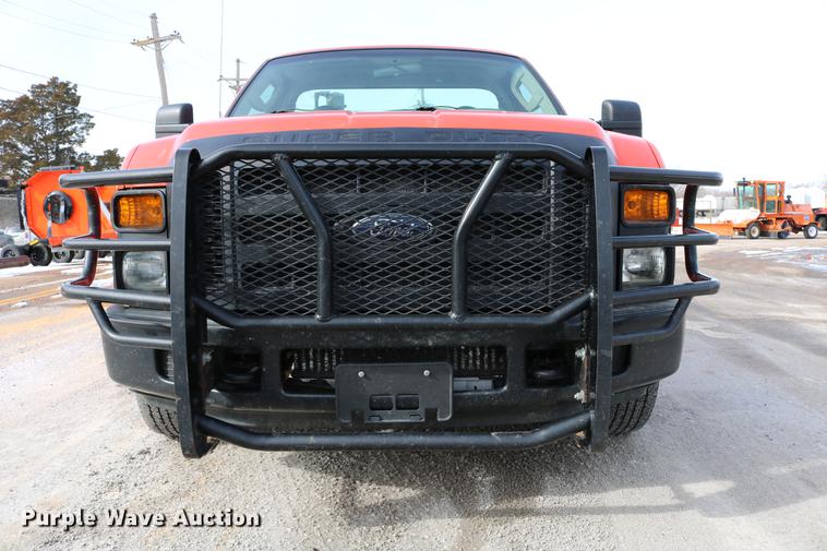 image for item DD8672 2008 Ford F250 Super Duty pickup truck
