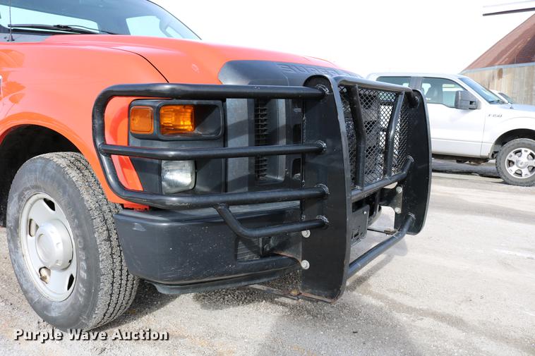 image for item DD8672 2008 Ford F250 Super Duty pickup truck