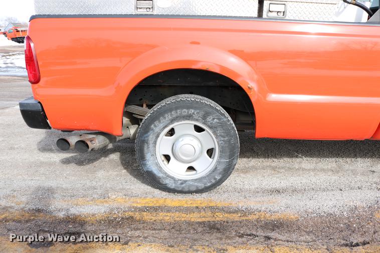 image for item DD8672 2008 Ford F250 Super Duty pickup truck