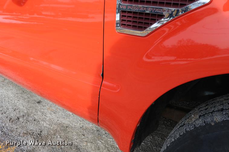 image for item DD8672 2008 Ford F250 Super Duty pickup truck